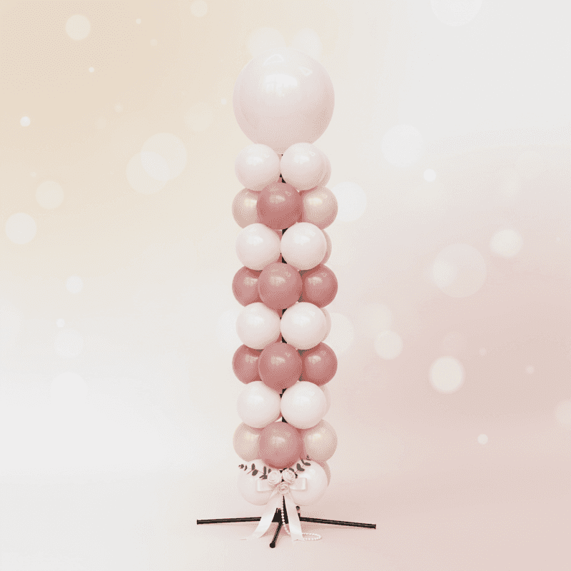 Witte ballonpilaar voor trouwdecoratie